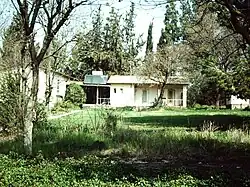 Zástavba v Bror Chajil