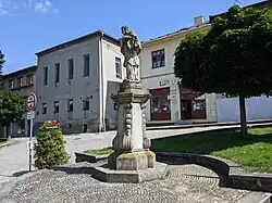 Brušperk - socha sv. Jana Nepomuckého na náměstí.jpg