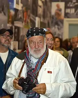 Bruce Weber na vernisáži výstava My Education, Dům U Kamenného Zvonu, 2024