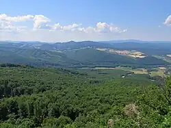 Přírodní rezervace Buchlov (pohled z vrchu Žarnov směrem na jih)