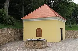 Buchlovice, Smraďavka, kaple sv. Kříže (2013-06-09; 01).jpg