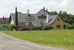 Začátek vesnice Buda