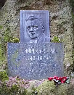 Pamětní deska Antonína Rozsypala na Budačině