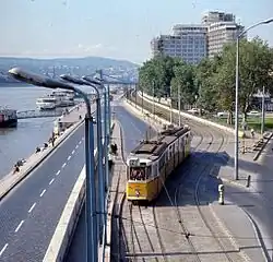 Pohled na nábřeží Dunaje, rok 1969.