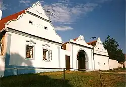 Statek ve stylu selského baroka.