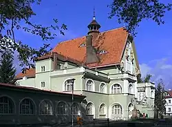 Krnov, Dům pionýrů a mládeže zřízen r. 1949 v konfiskátu spolkového domu německého Střeleckého spolku[13]