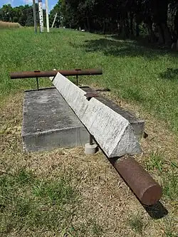 11. Pána Ježíše přibíjejí na kříž