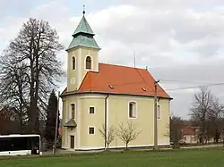 Pohled na kostel od jihu