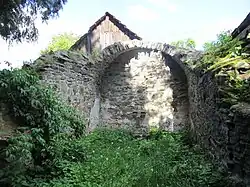 Zbytek středověkého kostela Panny Marie
