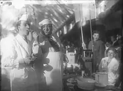 Kurt Gerron (uprostřed) v r. 1931