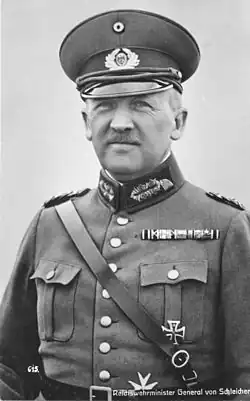 Kurt von Schleicher v uniformě (1932)