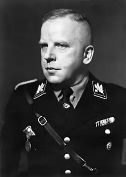 Max Amann jako SS-Gruppenführer.