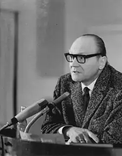 Jurij Brězan na 1. výroční konferenci Německého svazu spisovatelů v Berlíně v roce 1966