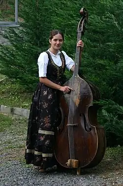 Žena v bunjevackém kroji