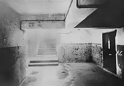 Místnost v „Bunkru“, kde se nacházel odstřelovací kout (Genickschussecke)