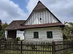 Bystré - Brtounova chalupa čp. 137 (městské minimuzeum).jpg