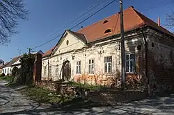 Bzenec - stará budova na Horním náměstí.JPG