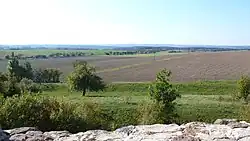 Pohled z klaštera Bzovík na jihozápad Krupinské planiny