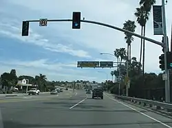 Pacific Coast Highway poblíž svého jižního konce ve městě Dana Point