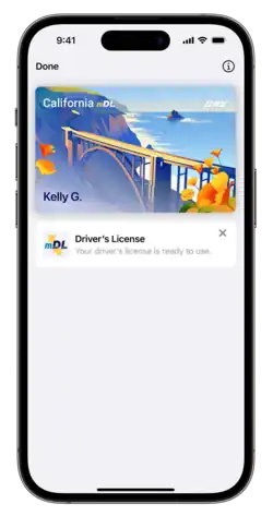 Propagační obrázek iPhonu se zobrazením kalifornského řidičského průkazu