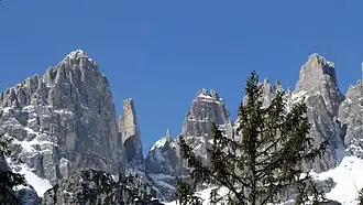 Zleva Brenta Alta, Campanile Basso, Sfulmini, Torre di Brenta