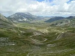 Náhorní plošina Campo Imperatore v masivu Gran Sasso