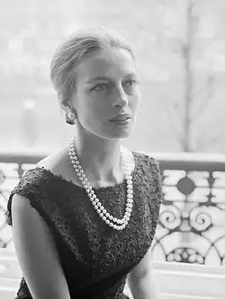 Capucine v roce 1962