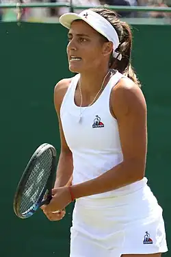 María Carléová v kvalifikaci Wimbledonu 2022