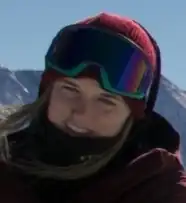 Cassie Sharpeová (2015)