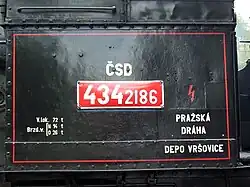 Tabulka s označením parní lokomotivy řady 434.2, stroje 434.2186