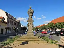 Socha světce byla mezi lety 2011 a 2012 restaurována (foto 2013)