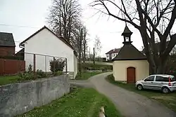 Centrum vesnice s kaplí