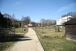 Park ve středu obce