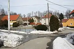 Centrum Věstoňovic s rybníčkem