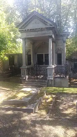 rodinná hrobka Julia Oliče v Kladně