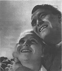 Jiřina Čermáková a Fritz Klippel (jako Bedřich) v experimentálním filmu Otakara Vávry Listopad (1935).