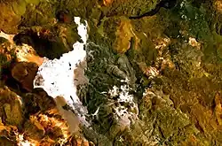 Sopečný komplex Cerro Bayo na snímku družice Landsat 7