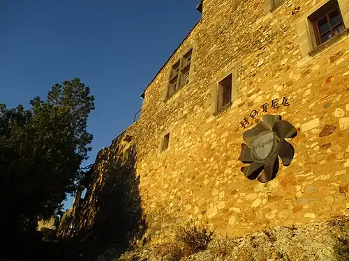 hrad Château d'Aiguèze