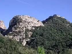 pohled na hrad ze soutěsky gorges de Terminet