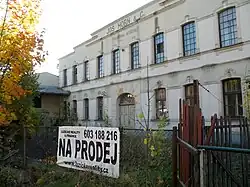 Budova bývalého mlýna na levém břehu Chřibské Kamenice