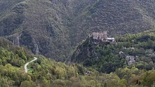 hrad Usson v roce 2018.