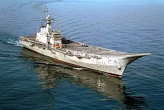HTMS Chakri Naruebet v roce 2001