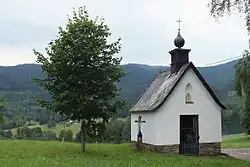 Kaple nad obcí