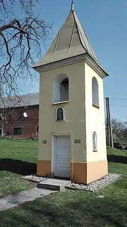 Kaplička se zvonicí