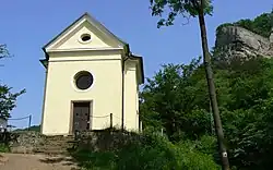 Chapel near Svatý Jan pod Skalou.jpg