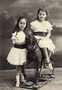 Sophie a Elisabeth von Luxemburg, asi 1910