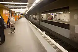 Nástupiště na stanici