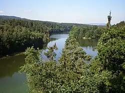 Vodní nádrž z vyhlídkového altánu v Chebu