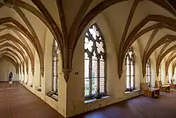 Cheb františkánský klášter ambit 2.jpg