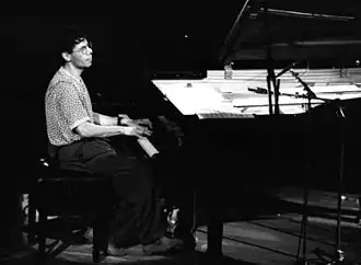 Chick Corea na koncertě v roce 1992